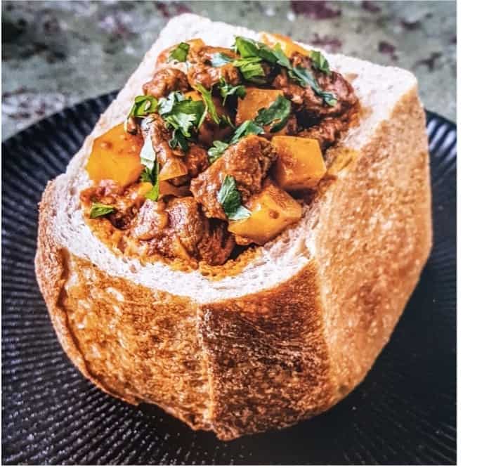 Bunny Chow mit Seasoning for tomato & beef